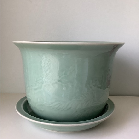 NEW Celadon Green Planter and dish set - Picture 2 of 12